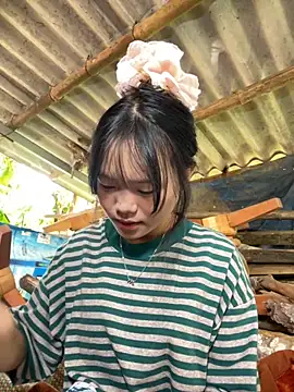 Snapshot of AdamLazis chatting on 09/23/25, 01:30 AdamLazis online show from 09/23/25, 01:30