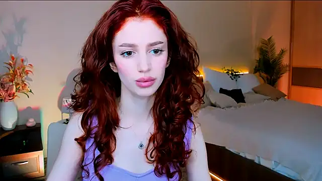 ChristinaConteeree online show from 10/17/25, 07:16