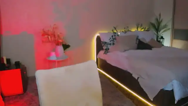 ChristinaConteeree online show from 11/22/25, 11:20