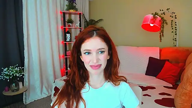 Snapshot of ChristinaConteeree chatting on 07/06/26, 03:03 ChristinaConteeree online show from 07/06/26, 03:03
