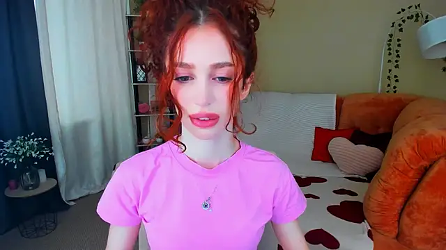 Snapshot of ChristinaConteeree chatting on 07/09/26, 11:14 ChristinaConteeree online show from 07/09/26, 11:14