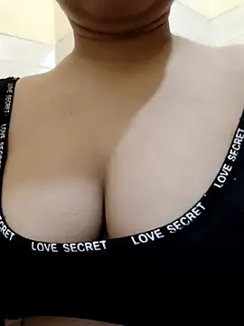 Pihu Love09 online show from 02/20/26, 05:48