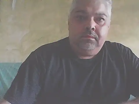 Snapshot of mauri5 chatting on 05/25/26, 12:22 mauri5 online show from 05/25/26, 12:22