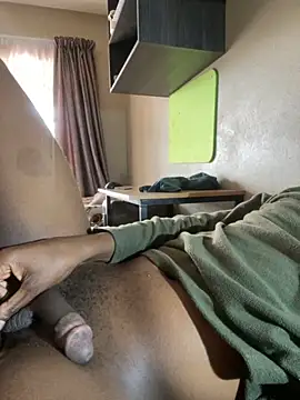 hardboyi03 online show from 09/10/25, 09:53