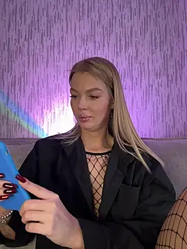 Snapshot of miss_veroNika chatting on 01/16/26, 09:24 miss veroNika online show from 01/16/26, 09:24