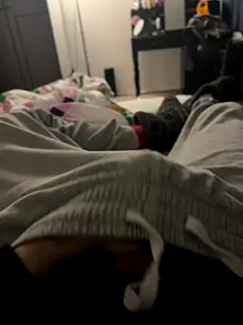 Frankieyyy1 online show from 12/15/25, 08:57