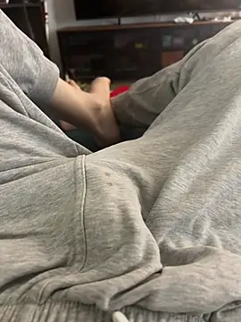 Frankieyyy1 online show from 06/19/26, 08:51