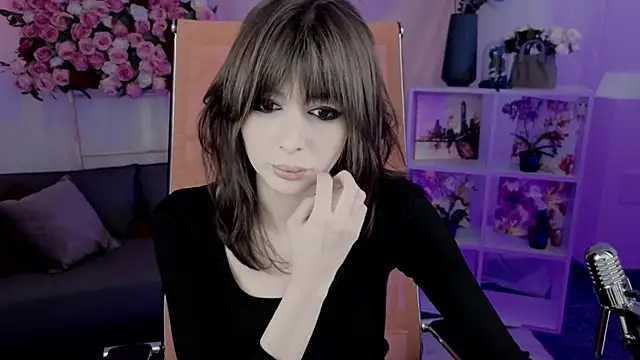 Snapshot of CrystallBloom chatting on 02/23/26, 01:08 CrystallBloom online show from 02/23/26, 01:08