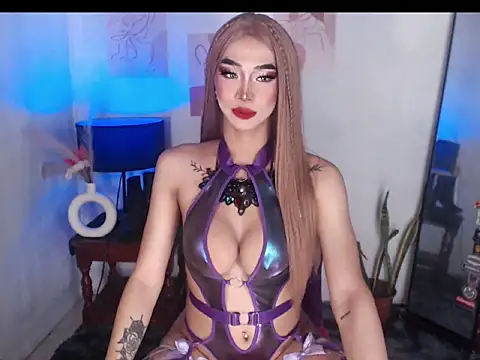 Snapshot of SexyhotasianKendra chatting on 10/07/25, 12:30 SexyhotasianKendra online show from 10/07/25, 12:30