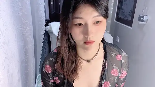 Snapshot of mmm6660 chatting on 11/14/25, 11:20 mmm6660 online show from 11/14/25, 11:20