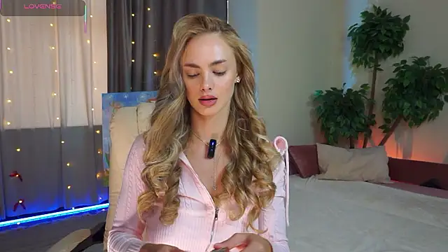 AliciaMellow online show from 03/16/26, 11:36