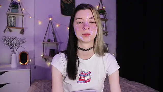 EmmieBlade online show from 10/24/25, 07:10