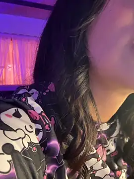 Snapshot of emma_fiore4_ chatting on 09/17/25, 07:48 emma fiore4  online show from 09/17/25, 07:48