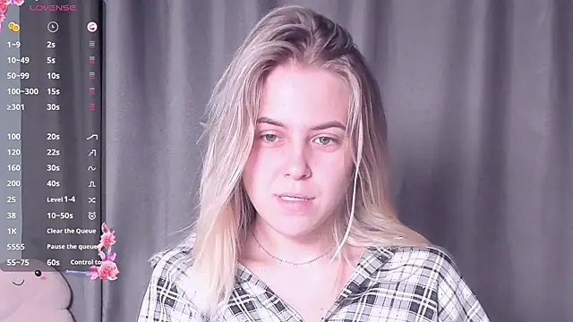 AngelAnty online show from 10/16/25, 03:24