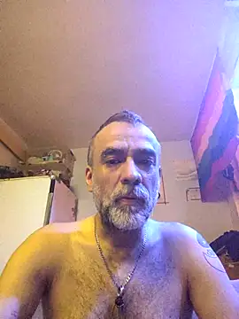 GabyCollado5 online show from 10/13/25, 06:13