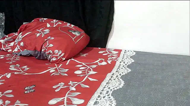 angelainparis28 online show from 09/14/25, 05:39