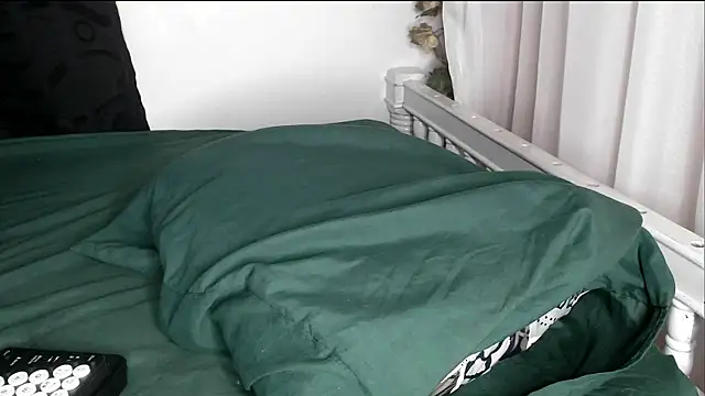 angelainparis28 online show from 09/22/25, 05:31