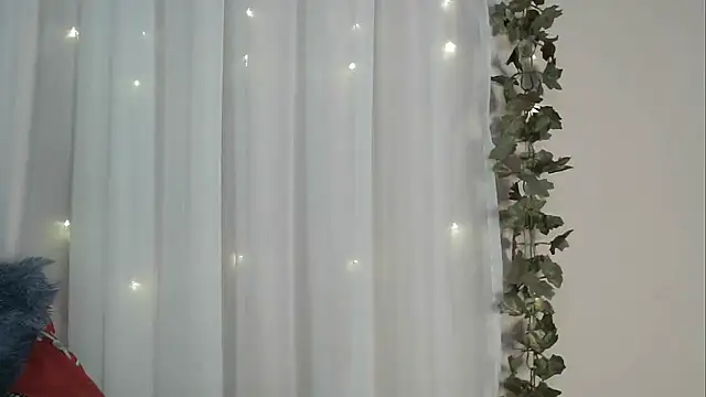 angelainparis28 online show from 12/03/25, 05:04