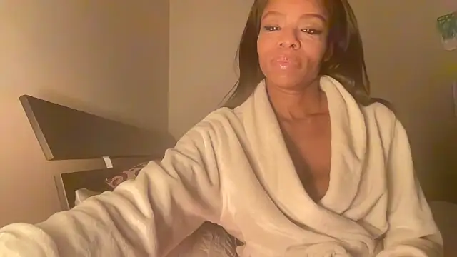 Snapshot of Peachyz69 chatting on 03/24/26, 03:00 Peachyz69 online show from 03/24/26, 03:00