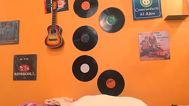 meisevil77 online show from 11/07/25, 02:00