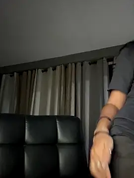 lynn9000 online show from 11/12/25, 07:20