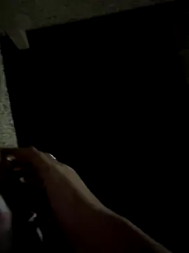 lynn9000 online show from 11/15/25, 05:27