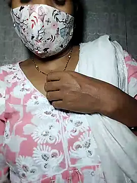 Snapshot of Monika_Telugu_Girl chatting on 11/08/25, 07:01 Monika Telugu Girl online show from 11/08/25, 07:01