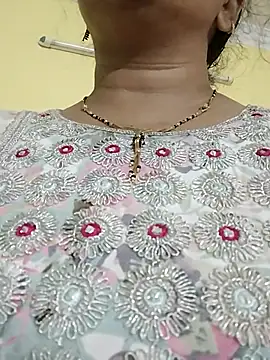 Snapshot of Monika_Telugu_Girl chatting on 11/29/25, 06:38 Monika Telugu Girl online show from 11/29/25, 06:38