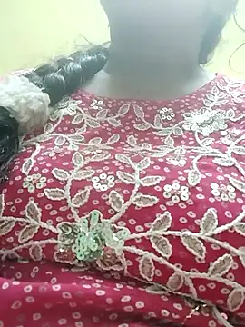 Snapshot of Monika_Telugu_Girl chatting on 12/05/25, 02:25 Monika Telugu Girl online show from 12/05/25, 02:25