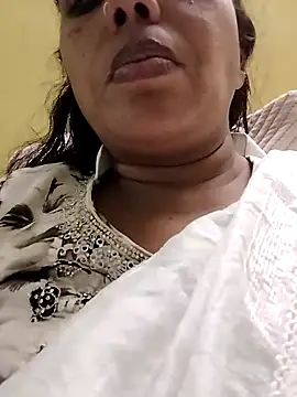 Snapshot of Monika_Telugu_Girl chatting on 12/19/25, 03:30 Monika Telugu Girl online show from 12/19/25, 03:30