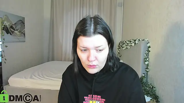 Michele Greenn online show from 11/15/25, 03:26