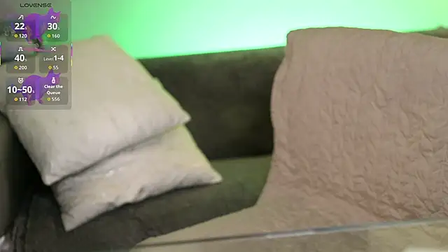 NovaHollisx online show from 10/19/25, 04:24