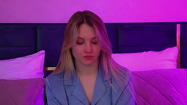 Snapshot of StacyEvances chatting on 03/06/26, 06:54 StacyEvances online show from 03/06/26, 06:54