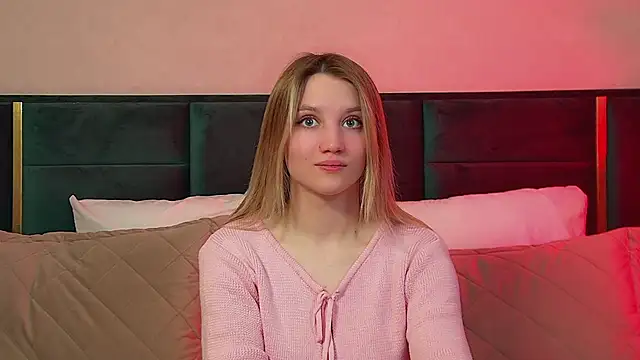 Snapshot of StacyEvances chatting on 03/23/26, 06:34 StacyEvances online show from 03/23/26, 06:34