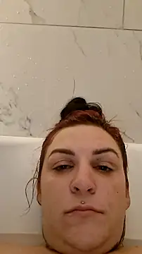 Snapshot of gypsyriot chatting on 10/05/25, 04:16 gypsyriot online show from 10/05/25, 04:16