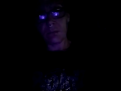 Snapshot of SparklesB1tch chatting on 10/11/25, 04:12 SparklesB1tch online show from 10/11/25, 04:12