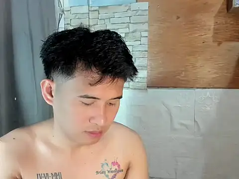 Snapshot of Adim-pinoy146 chatting on 05/06/26, 09:03 Adim-pinoy146 online show from 05/06/26, 09:03