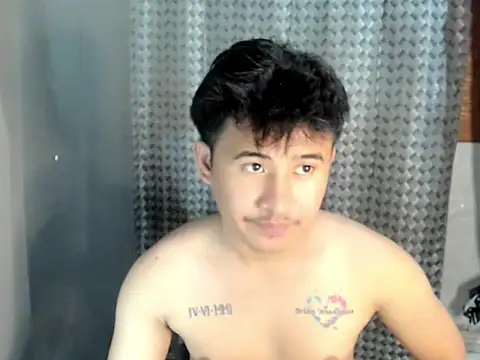 Snapshot of Adim-pinoy146 chatting on 05/25/26, 12:00 Adim-pinoy146 online show from 05/25/26, 12:00