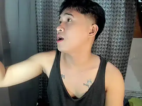 Snapshot of Adim-pinoy146 chatting on 06/10/26, 10:52 Adim-pinoy146 online show from 06/10/26, 10:52