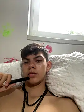 Snapshot of Cos_minn chatting on 11/06/25, 12:06 Cos minn online show from 11/06/25, 12:06