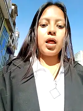 Snapshot of LunaHot_777 chatting on 09/11/25, 08:53 LunaHot 777 online show from 09/11/25, 08:53