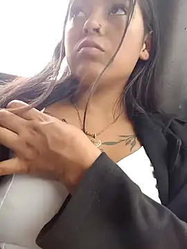 Snapshot of LunaHot_777 chatting on 09/29/25, 06:13 LunaHot 777 online show from 09/29/25, 06:13