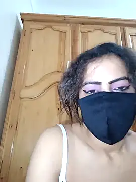 Snapshot of ghadiraa chatting on 02/07/26, 01:09 ghadiraa online show from 02/07/26, 01:09