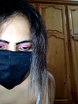 Snapshot of ghadiraa chatting on 03/05/26, 12:28 ghadiraa online show from 03/05/26, 12:28