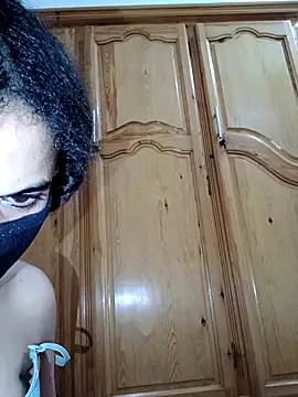 Snapshot of ghadiraa chatting on 03/10/26, 01:32 ghadiraa online show from 03/10/26, 01:32