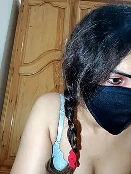 Snapshot of ghadiraa chatting on 03/28/26, 12:32 ghadiraa online show from 03/28/26, 12:32