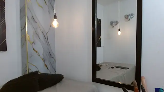 Snapshot of HannaHot_69 chatting on 04/08/26, 12:05 HannaHot 69 online show from 04/08/26, 12:05