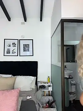 MystiqueXXX online show from 02/21/26, 01:12