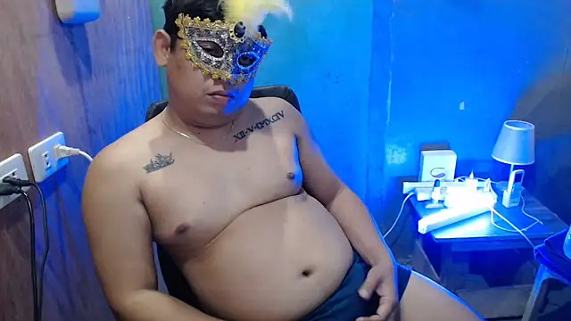 Snapshot of native_cummer chatting on 09/15/25, 05:46 native cummer online show from 09/15/25, 05:46