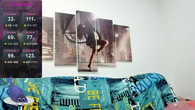 Snapshot of Sunny_Sammy chatting on 10/10/25, 08:24 Sunny Sammy online show from 10/10/25, 08:24